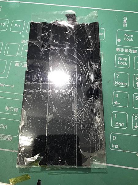 Z5P換面板.jpg Z5P換面板.jpg