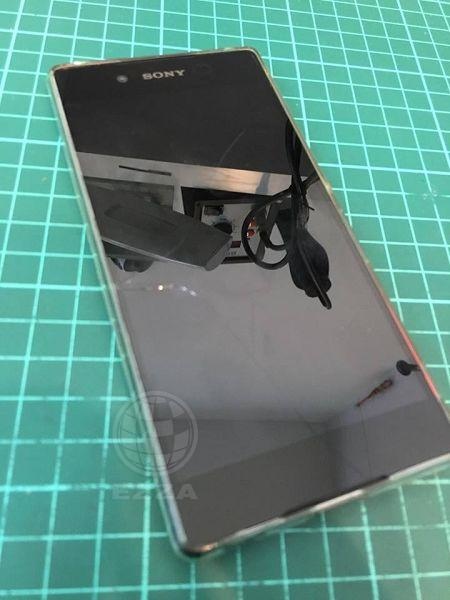 z3+面板破裂(2) (1).jpg z3+面板破裂(2) (1).jpg