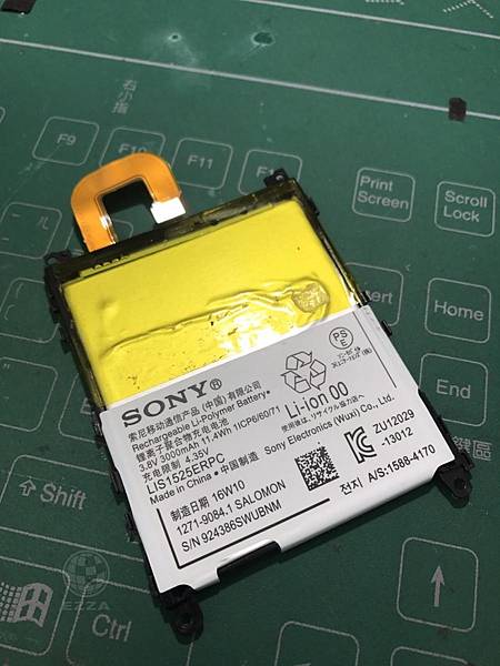 Z1更換電池(3).jpg Z1更換電池(3).jpg