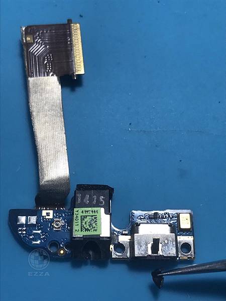 HTC M8鐵屑惹禍.jpg HTC M8鐵屑惹禍.jpg