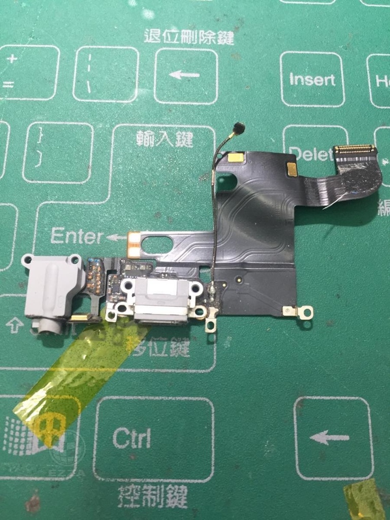 I6更換尾插(1).jpg I6更換尾插(1).jpg