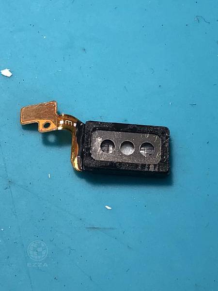 HTC 10電池更換(1).jpg HTC 10電池更換(1).jpg