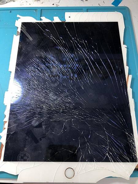 iPad air 2如此破裂.jpg iPad air 2如此破裂.jpg