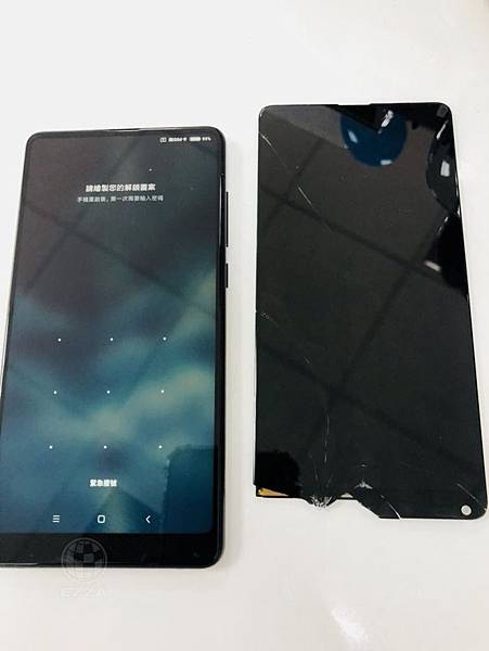 HTC-U-Ultra06.jpg HTC-U-Ultra06.jpg