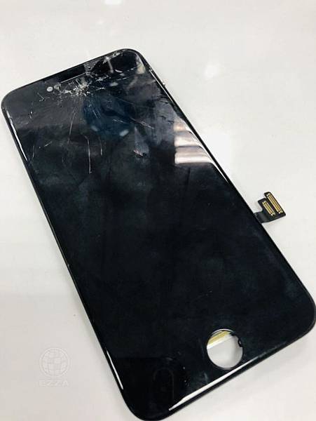 IPHONE7面板慘破.jpg IPHONE7面板慘破.jpg