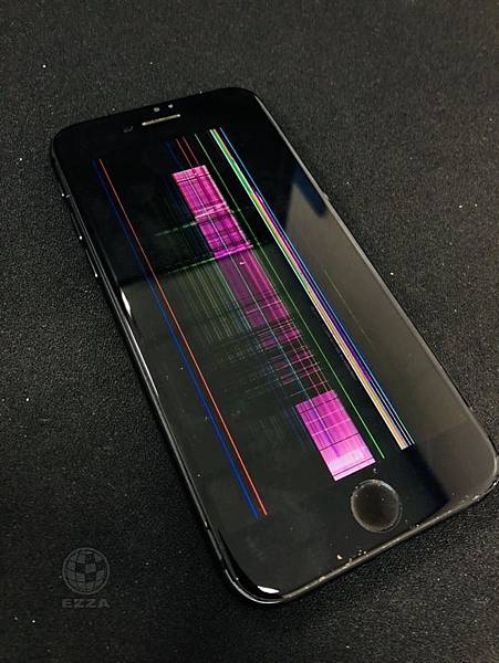 IPHONE7面板慘破.jpg IPHONE7面板慘破.jpg