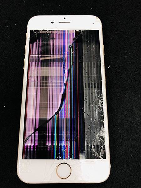 IPHONE7面板慘破.jpg IPHONE7面板慘破.jpg