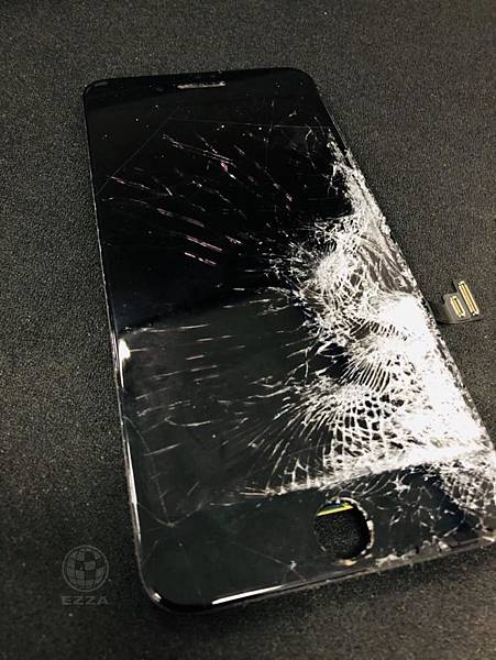 SONY XAU面板破裂.jpg SONY XAU面板破裂.jpg