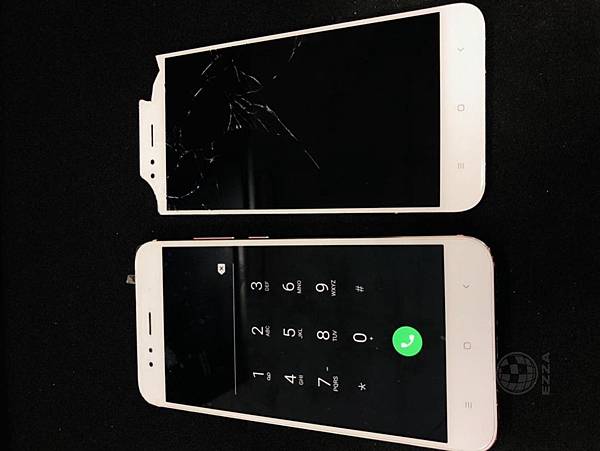 三星J7 pro電池膨脹.jpg 三星J7 pro電池膨脹.jpg