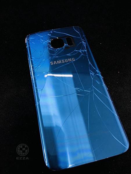 三星J7 pro電池膨脹.jpg 三星J7 pro電池膨脹.jpg