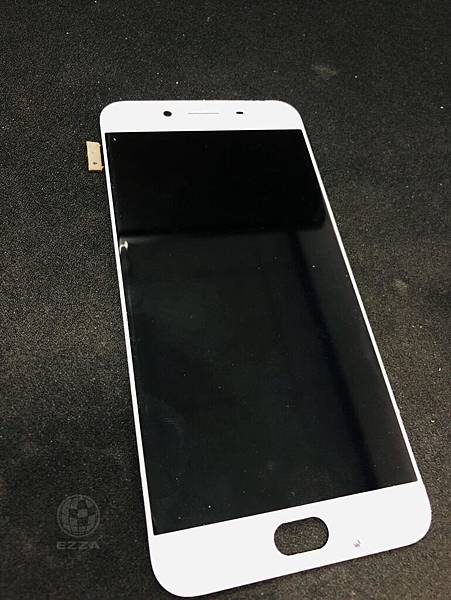ZenFone 4 ZE554KL面板破裂.jpg ZenFone 4 ZE554KL面板破裂.jpg