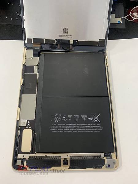 IPAD-AIR-2-不充電維修_3-768x1024.jpg IPAD-AIR-2-不充電維修_3-768x1024.jpg