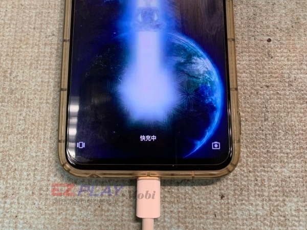 Zenfone6-快充中.jpg