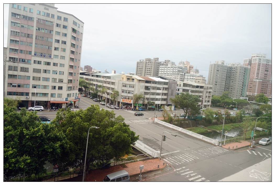 台中便宜親子飯店|愛麗絲國際大飯店 Aeris Hotel 最新台中商務飯店 台中親子住宿便宜飯店~ @走走停停,小燈泡在旅行 台中便宜親子飯店|愛麗絲國際大飯店 Aeris Hotel 最新台中商務飯店 台中親子住宿便宜飯店~