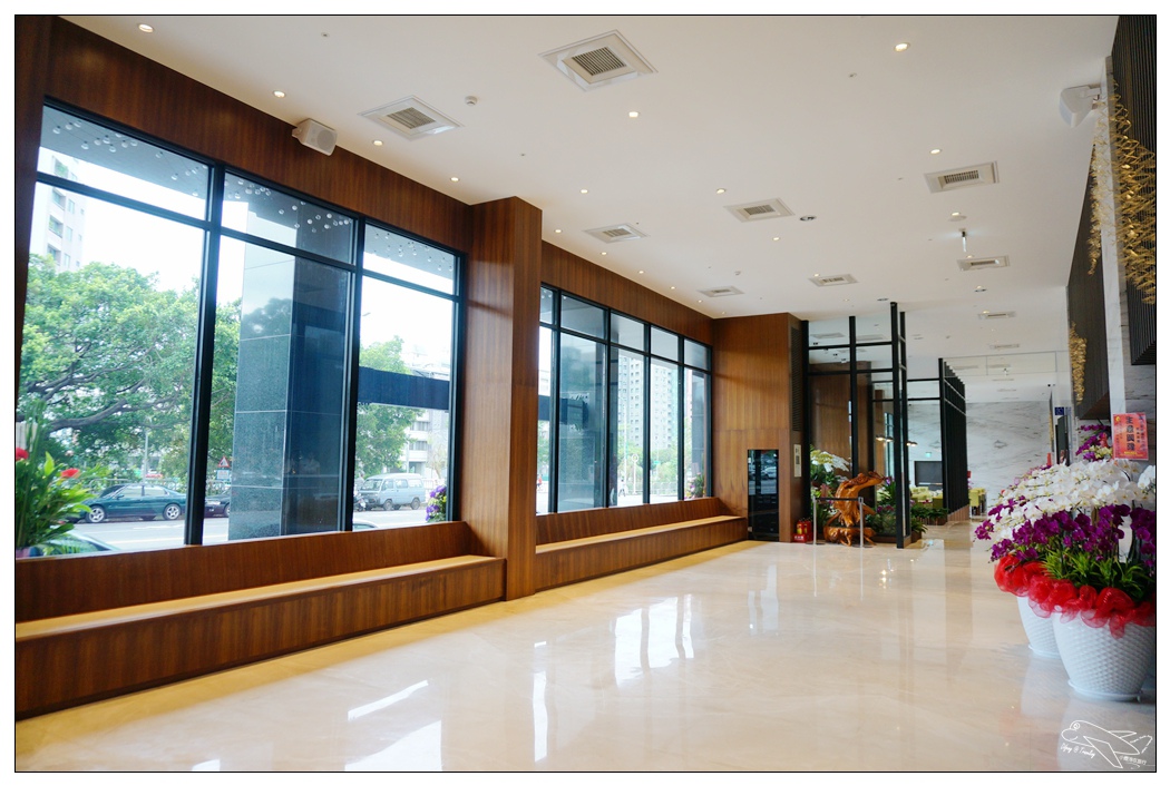 台中便宜親子飯店|愛麗絲國際大飯店 Aeris Hotel 最新台中商務飯店 台中親子住宿便宜飯店～