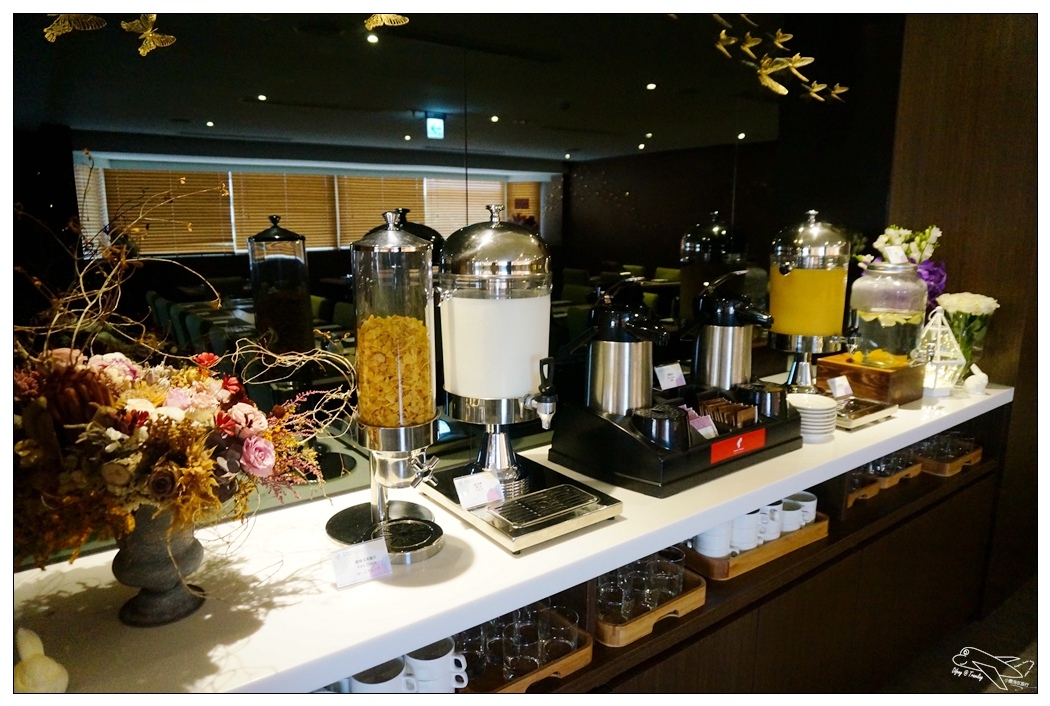台中便宜親子飯店|愛麗絲國際大飯店 Aeris Hotel 最新台中商務飯店 台中親子住宿便宜飯店～