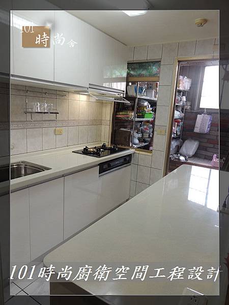 廚房設計一字型  分享：竹東謝公館 (34).jpg