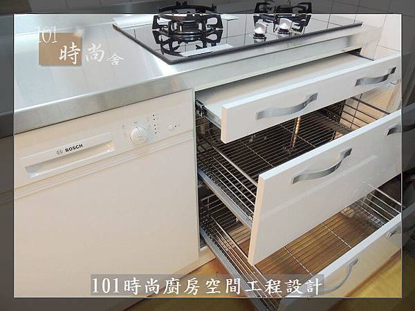 @ 廚具工廠直營 不鏽鋼檯面一字型廚房 作品-台北市內湖王公館-水晶門板+不鏽鋼桶身+一般把手+不鏽鋼檯面+林內牌隱藏式排油機RH8127+林內玻璃檯面爐RB-26GF+ BOSCH牌半崁式洗碗機:SMI53D02TC-(54).jpg @ 廚具工廠直營 不鏽鋼檯面一字型廚房 作品-台北市內湖王公館-水晶門板+不鏽鋼桶身+一般把手+不鏽鋼檯面+林內牌隱藏式排油機RH8127+林內玻璃檯面爐RB-26GF+ BOSCH牌半崁式洗碗機:SMI53D02TC-(54).jpg
