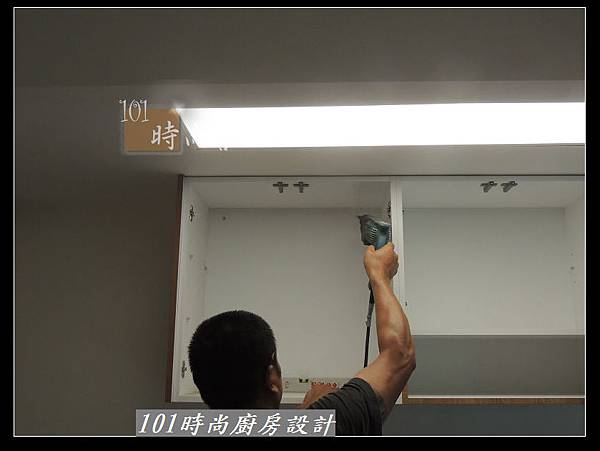 @二字型廚房設計 不鏽鋼檯面+中島櫃 廚具工廠直營 作品分享:政大二街(57).jpg @二字型廚房設計 不鏽鋼檯面+中島櫃 廚具工廠直營 作品分享:政大二街(57).jpg