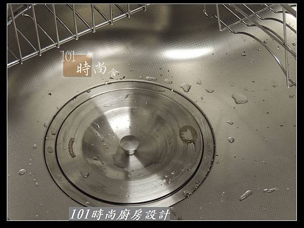 @二字型廚房設計 不鏽鋼檯面+中島櫃 廚具工廠直營 作品分享:政大二街(110).jpg @二字型廚房設計 不鏽鋼檯面+中島櫃 廚具工廠直營 作品分享:政大二街(110).jpg