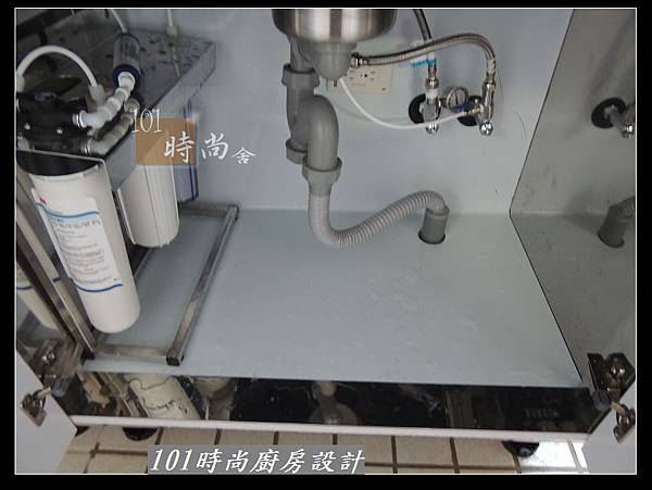 @二字型廚房設計 不鏽鋼檯面+中島櫃 廚具工廠直營 作品分享：政大二街(122).jpg