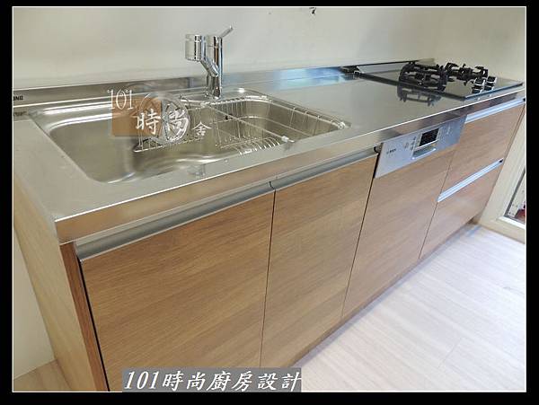 @二字型廚房設計 不鏽鋼檯面+中島櫃 廚具工廠直營 作品分享:政大二街(131).jpg @二字型廚房設計 不鏽鋼檯面+中島櫃 廚具工廠直營 作品分享:政大二街(131).jpg