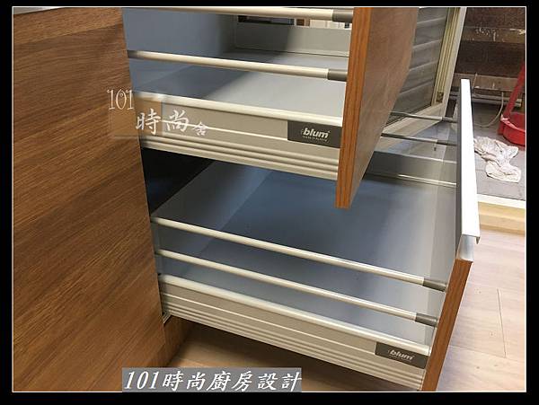 @二字型廚房設計 不鏽鋼檯面+中島櫃 廚具工廠直營 作品分享：政大二街(153).jpg