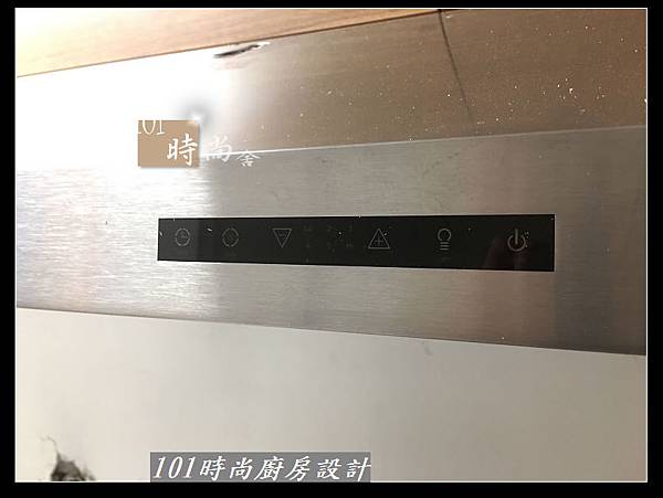 @二字型廚房設計 不鏽鋼檯面+中島櫃 廚具工廠直營 作品分享：政大二街(164).jpg