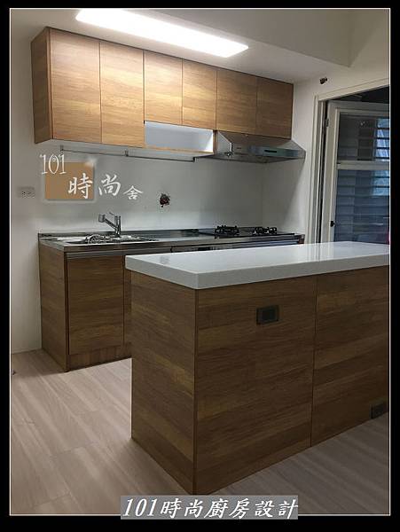 @二字型廚房設計 不鏽鋼檯面+中島櫃 廚具工廠直營 作品分享:政大二街(195).jpg @二字型廚房設計 不鏽鋼檯面+中島櫃 廚具工廠直營 作品分享:政大二街(195).jpg