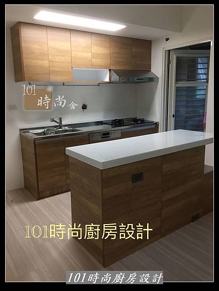 @二字型廚房設計 不鏽鋼檯面+中島櫃 廚具工廠直營 作品分享：政大二街(202).jpg