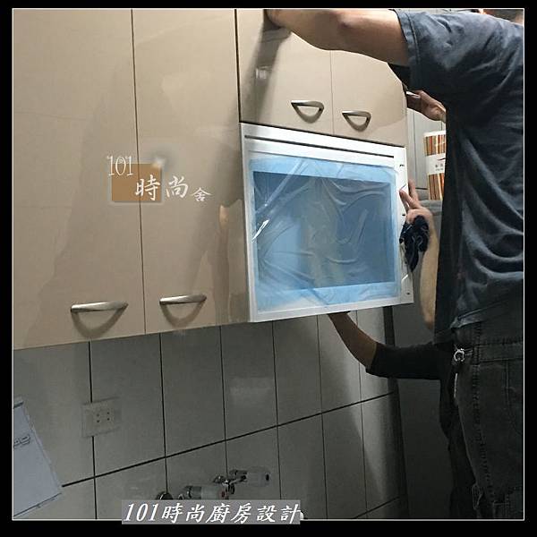 @不鏽鋼檯面 一字廚房設計作品分享：中和黃公館(27).JPG