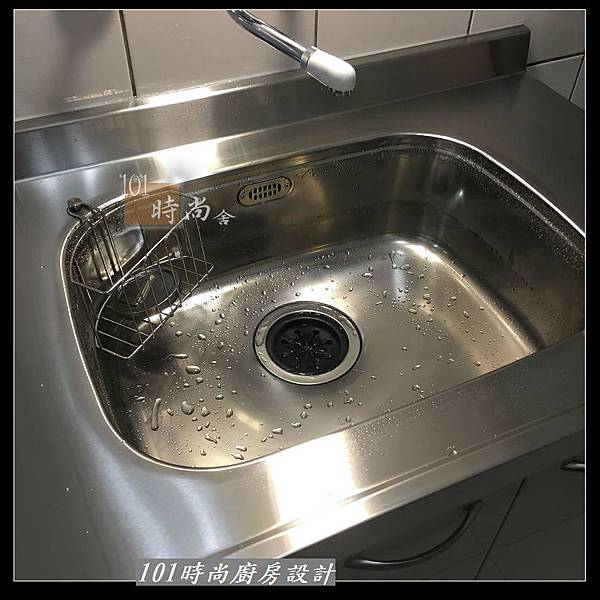 @不鏽鋼檯面 一字廚房設計作品分享：中和黃公館(62).JPG