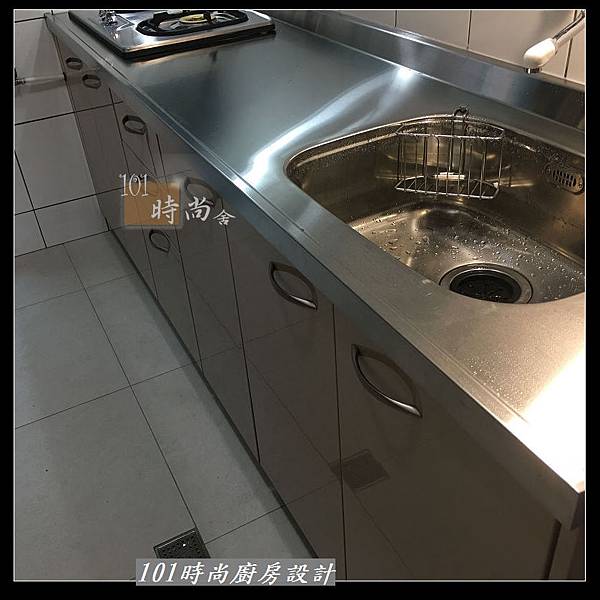 @不鏽鋼檯面 一字廚房設計作品分享：中和黃公館(64).JPG