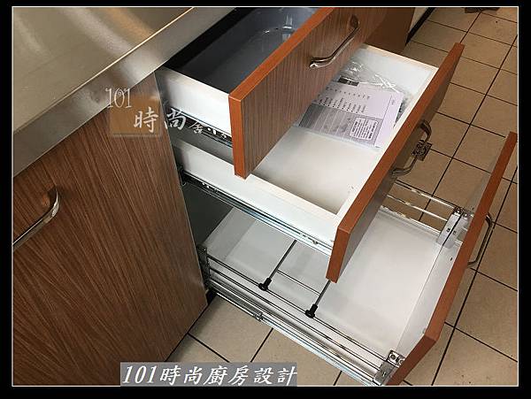 @不鏽鋼檯面一字廚房設計 廚具工廠直營  作品分享：三重陳s公館(76).jpg