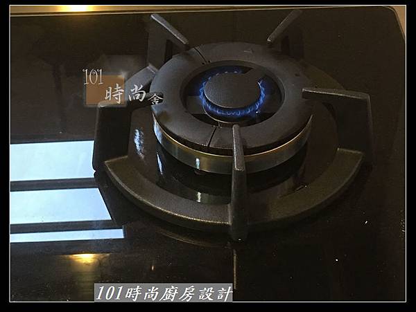 @不鏽鋼檯面一字廚房設計 廚具工廠直營  作品分享：成福路賴s公館(15).JPG