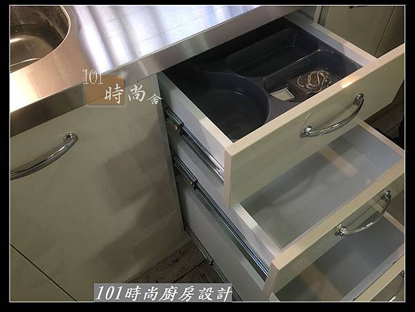 @不鏽鋼檯面一字廚房設計 廚具工廠直營  作品分享：成福路賴s公館(26).JPG