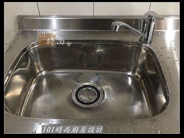 @不鏽鋼檯面廚房設計一字型作品-萬大路張公館(44).JPG