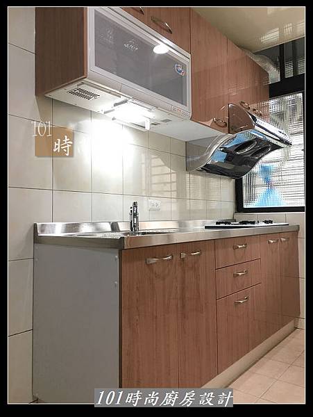 @不鏽鋼檯面廚房設計一字型作品-萬大路張公館(63).JPG