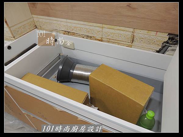 @二字型廚具 系統廚具工廠 人造石檯面二字型廚具 作品-板橋許公館-(16).jpg