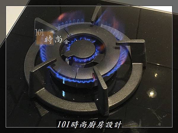 @廚房設計 廚具設計 廚房流理台 廚具工廠直營 人造石檯面一字型廚房 作品分享:中和董公館(87).jpg @廚房設計 廚具設計 廚房流理台 廚具工廠直營 人造石檯面一字型廚房 作品分享:中和董公館(87).jpg