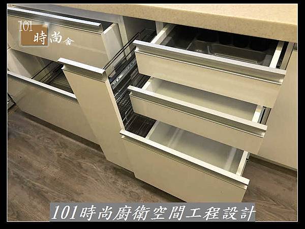@系統廚具工廠直營 二字廚房設計 廚具工廠直營 作品分享:新莊賴公館(131).JPG @系統廚具工廠直營 二字廚房設計 廚具工廠直營 作品分享:新莊賴公館(131).JPG