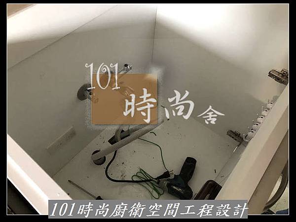 @美耐板檯面 小套房廚房設計一字型 美耐板檯面 系統廚具櫥櫃工廠直營  廚具工廠直營 廚房廚具流理台  作品分享新莊郭公館(5).jpg