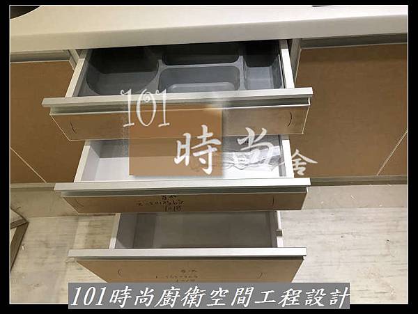 @推薦廚具工廠 廚具工廠推荐 101時尚廚具 台北 八里 桃園 中壢 新竹-101時尚一字型廚房設計 作品分享：新北市中和(94).jpg