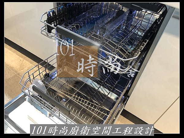 @台北廚具工廠直營 推薦廚具工廠 廚具推薦2020 台北廚具工廠推荐-101時尚廚具 台北 八里 桃園 中壢 新竹 宜蘭 人造石檯面 5面結晶門板門板+櫻花3機-作品分享台北市(56).jpg