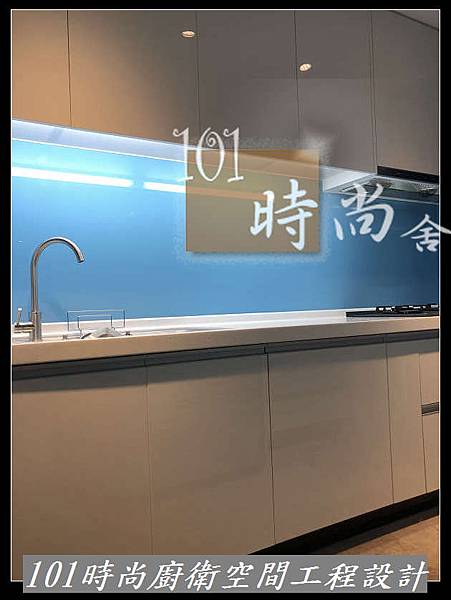 @台北廚具工廠直營 推薦廚具工廠 廚具推薦2020 台北廚具工廠推荐-101時尚廚具 台北 八里 桃園 中壢 新竹 宜蘭 人造石檯面 5面結晶門板門板+櫻花3機-作品分享台北市(145).jpg