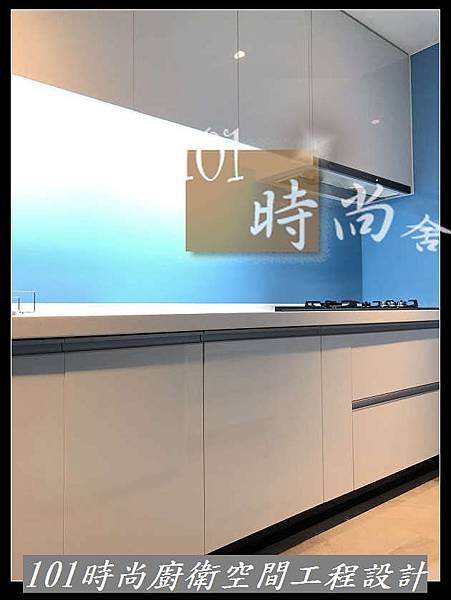 @台北廚具工廠直營 推薦廚具工廠 廚具推薦2020 台北廚具工廠推荐-101時尚廚具 台北 八里 桃園 中壢 新竹 宜蘭 人造石檯面 5面結晶門板門板+櫻花3機-作品分享台北市(146).jpg