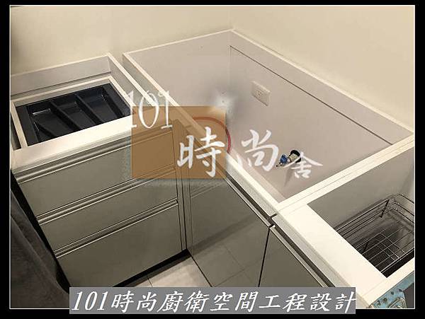 @新北廚具工廠 廚具工廠推荐 101時尚廚具 台北 八里 桃園 中壢 新竹 -人造石檯面+5面結晶門板+櫻花-作品分享台北中山區(12).jpg