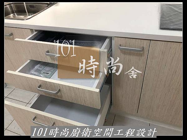 @美耐板門板 新北廚具工廠 廚具工廠推荐 101時尚廚具 台北 八里 桃園 中壢 新竹 -美耐板門板+櫻花3機-作品分享板橋民族路(21).jpg