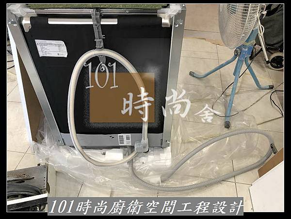 @新北廚具 推薦 賽麗石檯面 新北廚具工廠  101時尚廚具 台北 八里 桃園 中壢 新竹 -五面結晶門板+櫻花2機(7).jpg