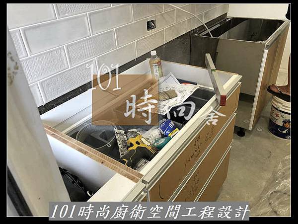 @新北廚具 推薦 賽麗石檯面 新北廚具工廠  101時尚廚具 台北 八里 桃園 中壢 新竹 -五面結晶門板+櫻花2機(16).jpg